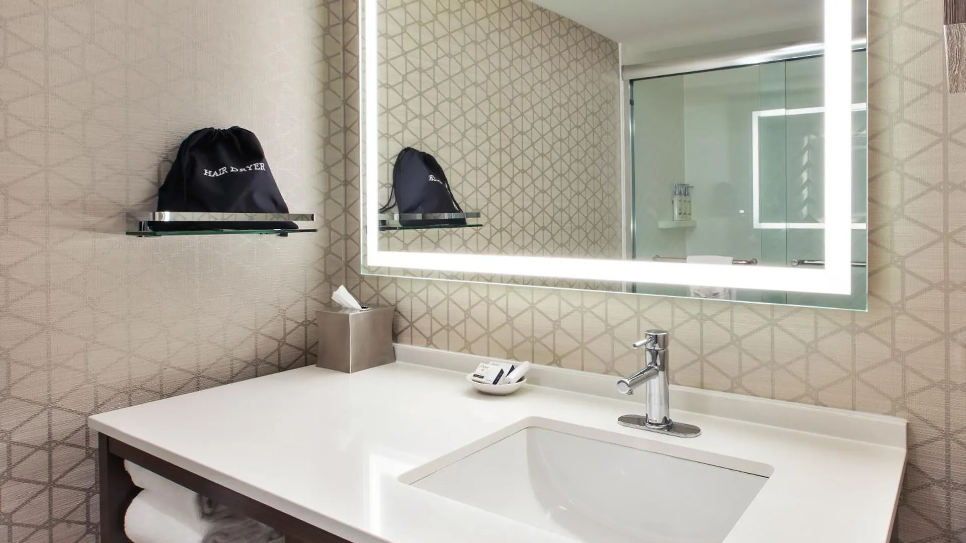 Holiday Inn Va Beach-Oceanside 21St St By Ihg Virginia Beach Resort